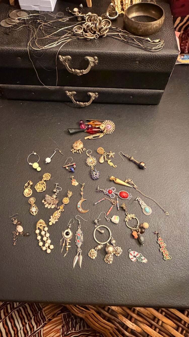 Assorted Vintage Single Earrings Lot